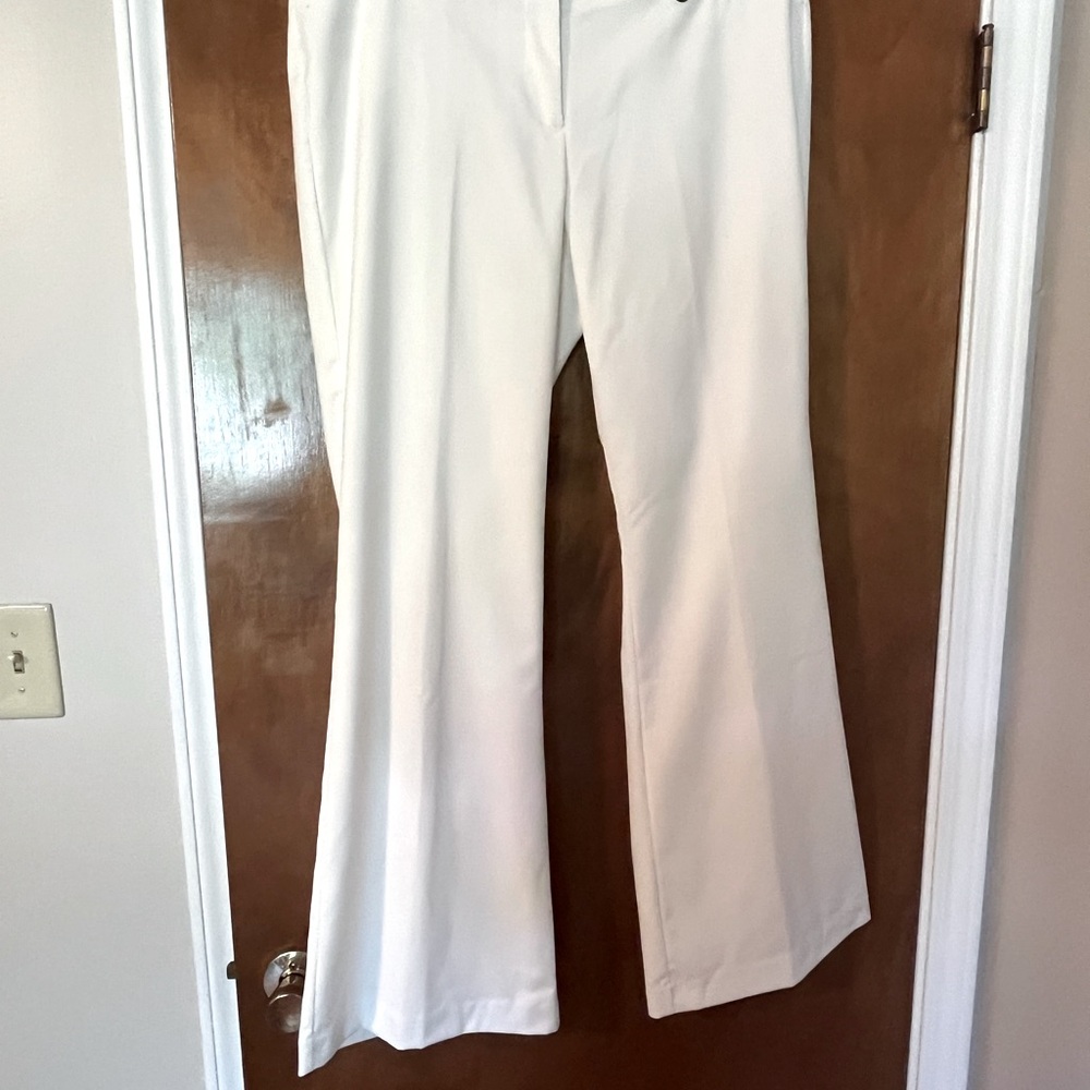 Woman’s wide leg lined pants.